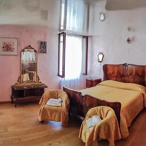 Ca' Degli Artisti Italy