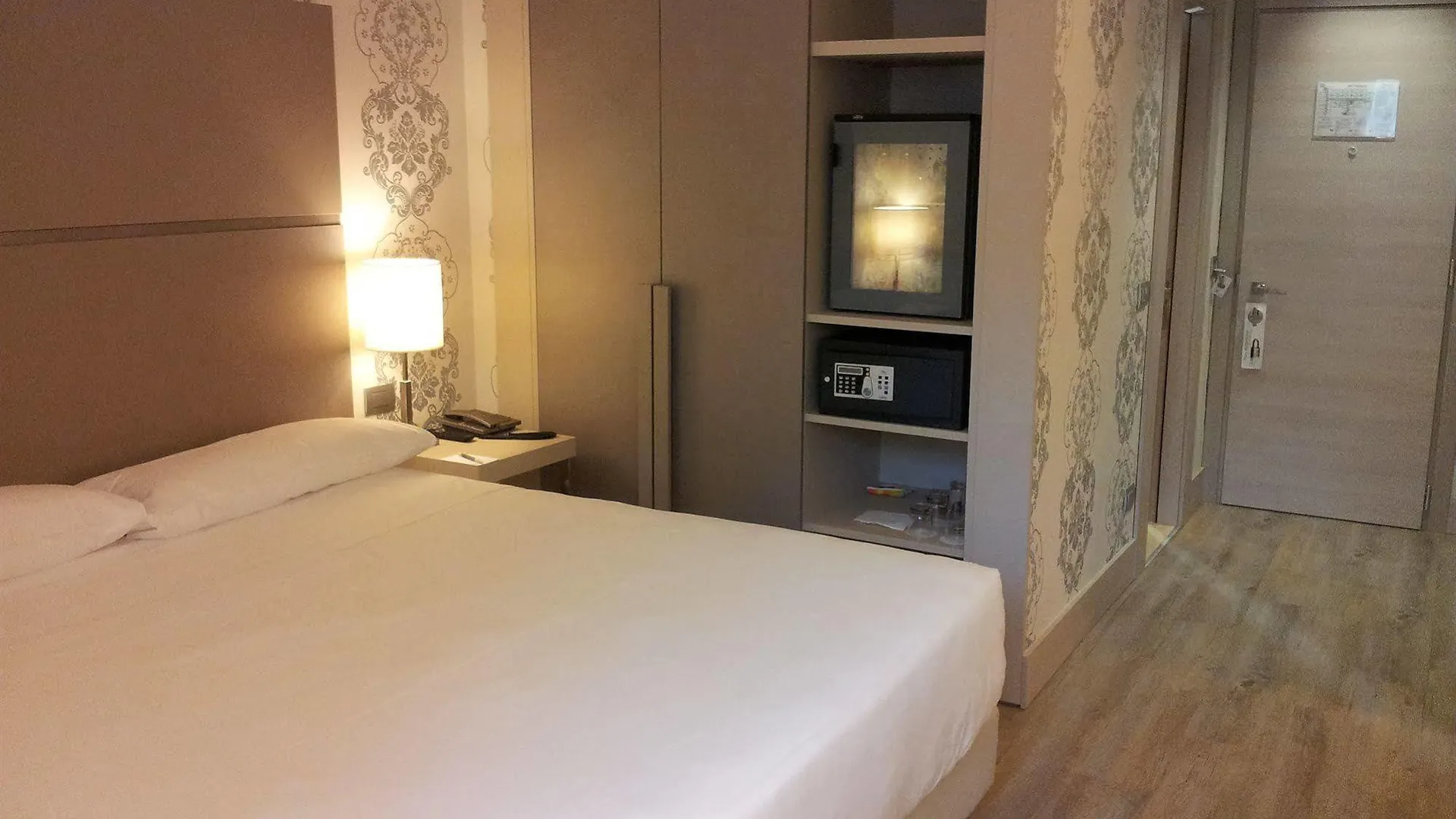 Nh Firenze Hotel