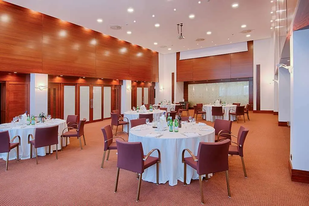 Nh Firenze Hotel