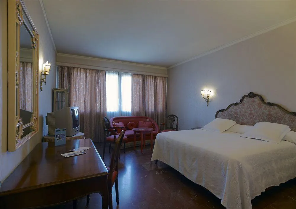 ****  Nh Firenze Hotel Italy