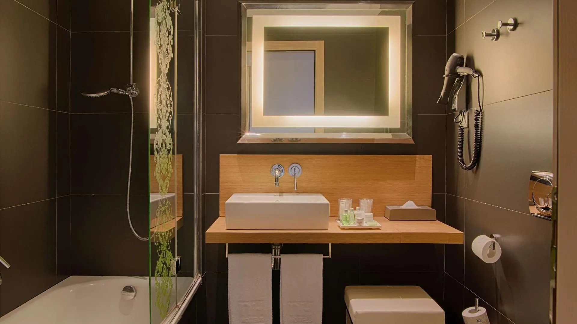 Nh Firenze Hotel