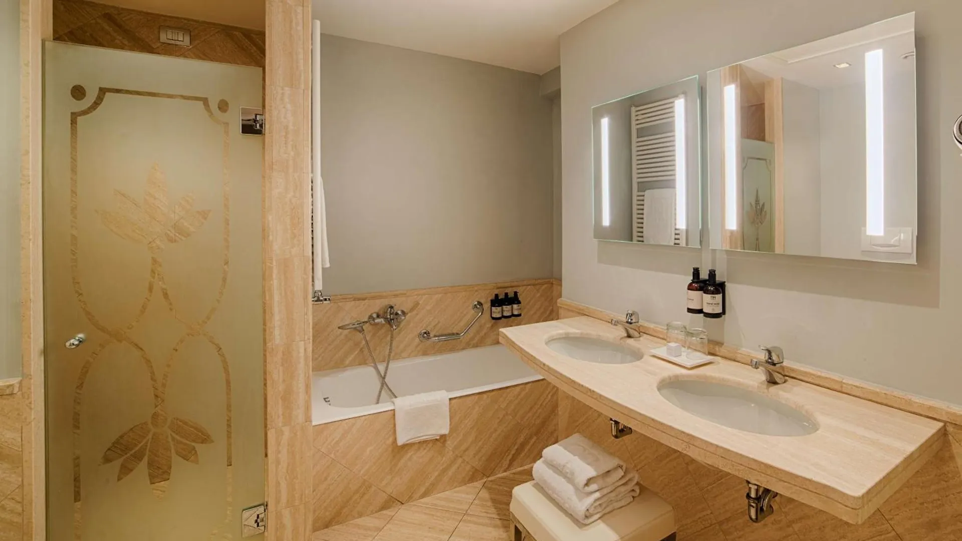 Nh Firenze Hotel  Florence